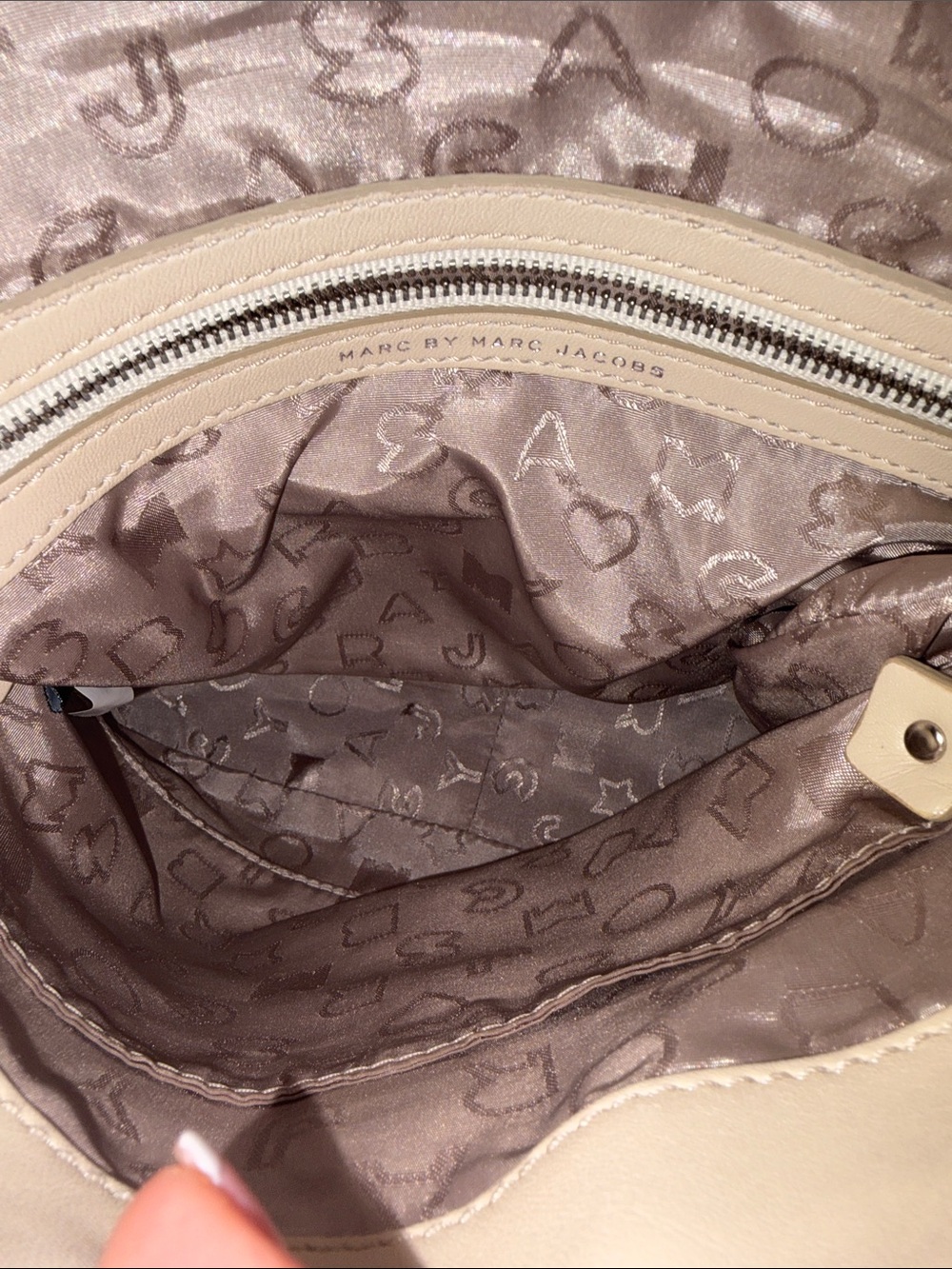 ToriLauren XO Bag Game Extravaganza (25 Spots) - Picture 4 of 10
